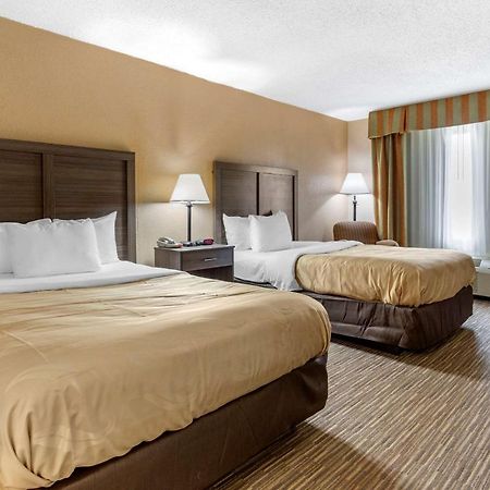 Quality Inn & Suites Hanes Mall Уинстон-Сейлем Экстерьер фото